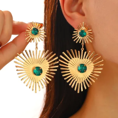 Geometric Thorns Heart-Shaped Earrings Fashion Women Earrings