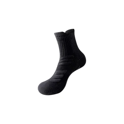 Men's Casual Solid Color Mid-Tube Sweat-Absorbent Breathable Non-Slip Basketball Socks