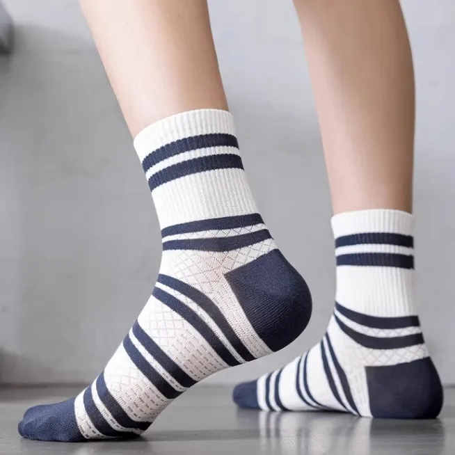 Men's Fashion Casual Thin Cotton Breathable Socks