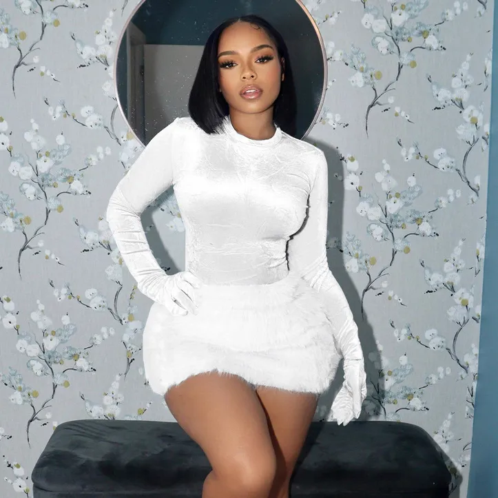 Women Fashion Sexy Solid Color Long-Sleeve Bodysuits Plush Mini Skirt Two-Piece Set