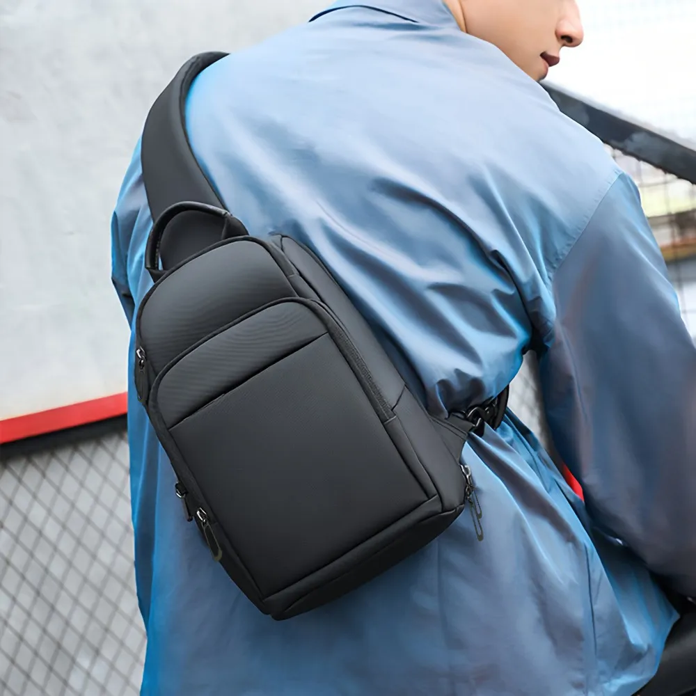 Men's Fashion Casual Single Shoulder Large Capacity Anti-Splashing USB Charging Port Chest Bag