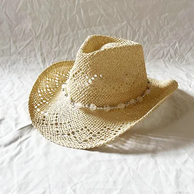 Fashion Casual Solid Color Heart Beads Straw Hollow Curled Edge Hat