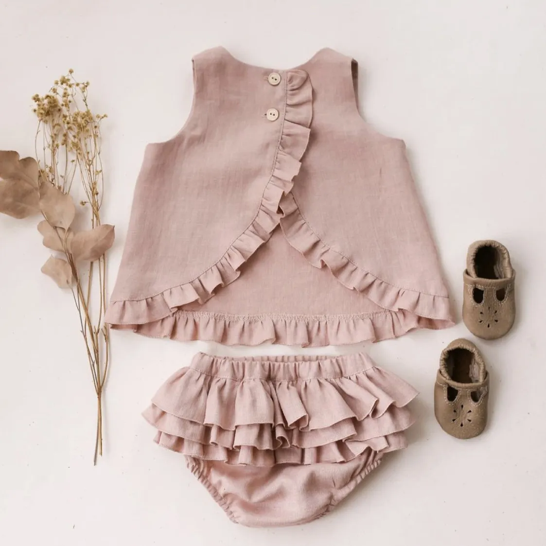 Kids Baby Girl's Casual Solid Color Sleeveless Tank Top Ruffled Shorts Two-Piece Set