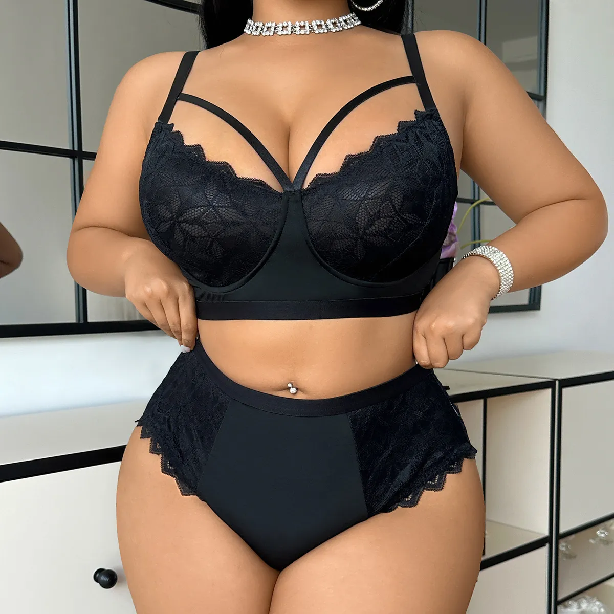 Women Plus Size Solid Color Lace Stitching Sexy Lingerie Two-Piece Set
