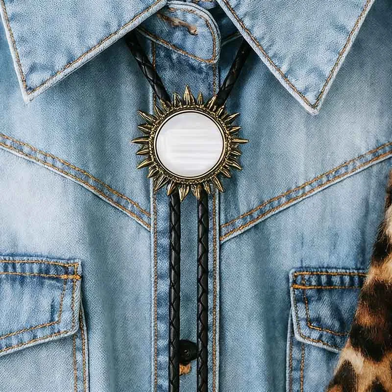 Men's Retro Long Alloy Resin Bolo Tie Necklace