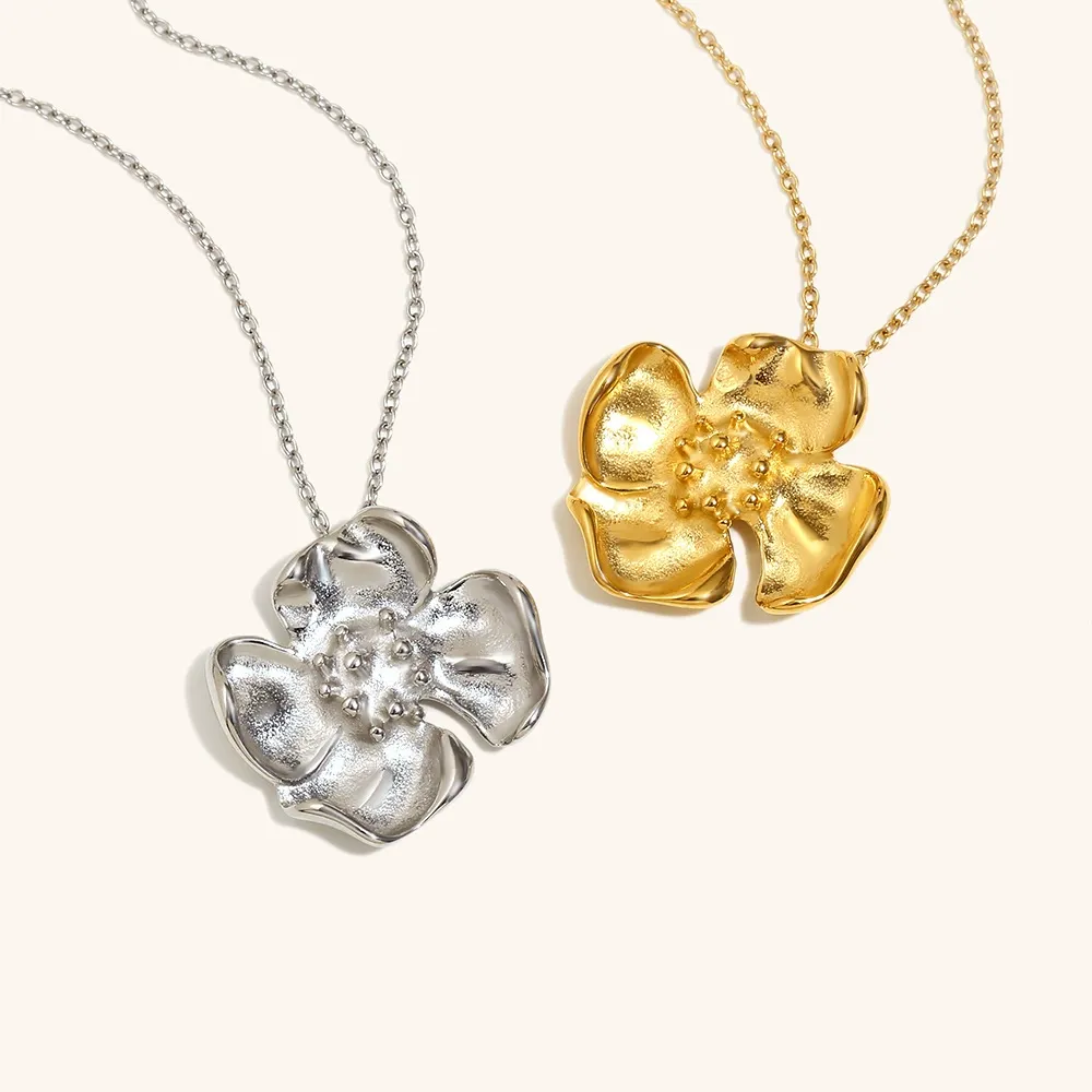 Women's Fashion Retro 316L Stainless Steel Floral Pendant Necklace
