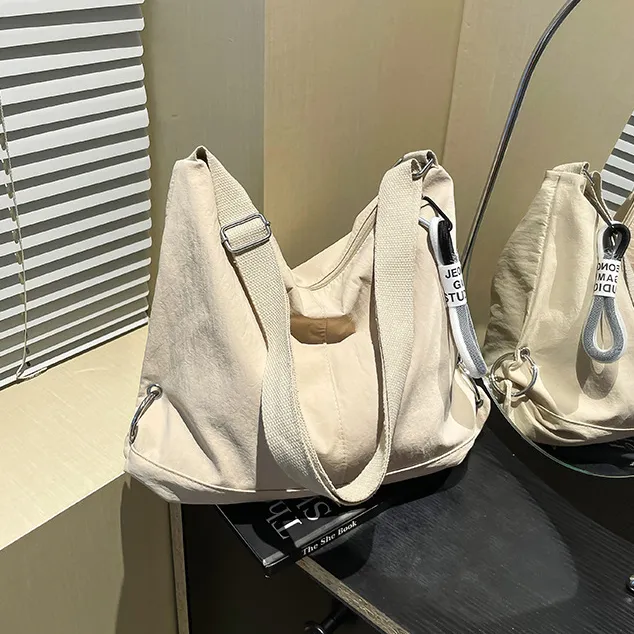 Women Casual Solid Color Nylon Large Capacity Crossbody Bag with Zipper