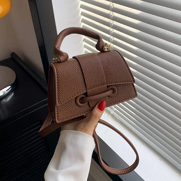 Women Fashion Casual Solid Color Mini PU Crossbody Bag with Magnetic Clasp