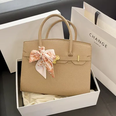 Women Fashion Casual Solid Color Large Capacity Locking Clasp PU Tote Bag