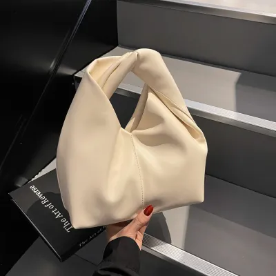Women Fashion Casual Solid Color Cloud Pack Handbag with Magnetic Clasp