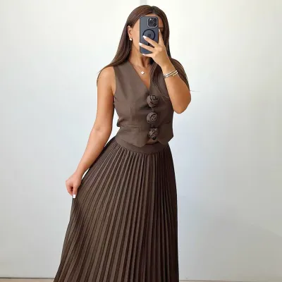 Women Fashion Casual Solid Color Sleeveless Vest Pleated Maxi Skirt Two-Piece Set