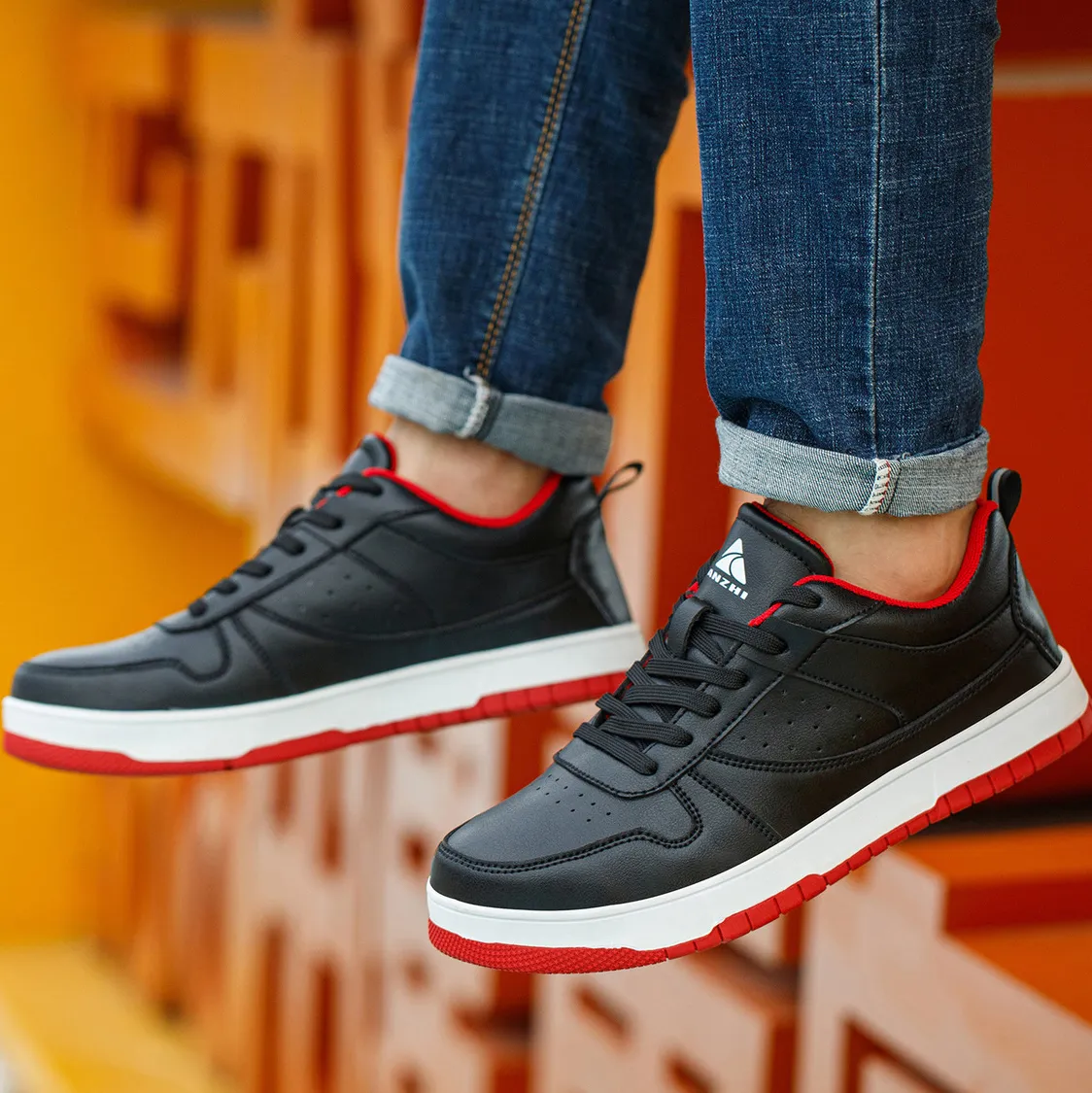 Men Fashion Casual Round-Toe Lace-Up Anti-Smashing Anti-Slip Wear-Resistant Sneakers