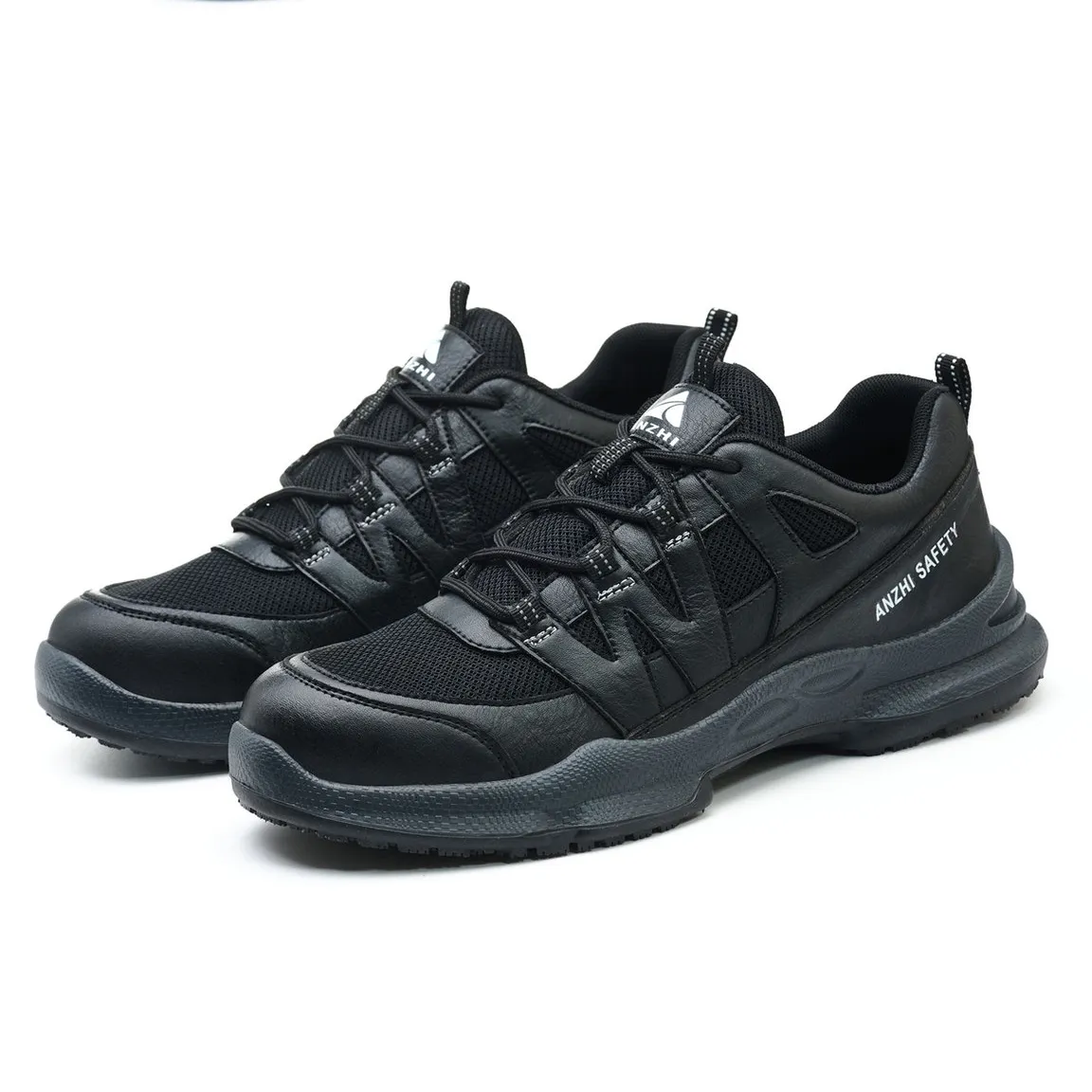 Men Fashion Casual Solid Color Anti-Slip Wear-Resistant With Steel Sneakers