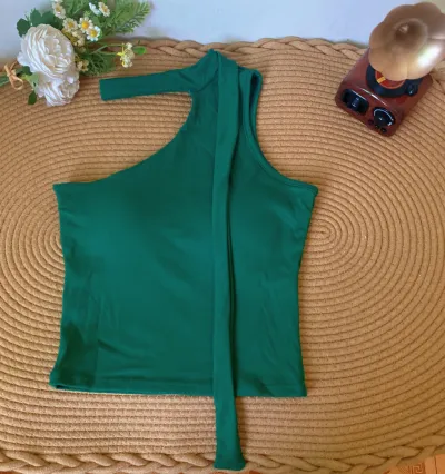 Women Fashion Sexy Solid Color Oblique Shoulder Sleeveless Strap Crop Top