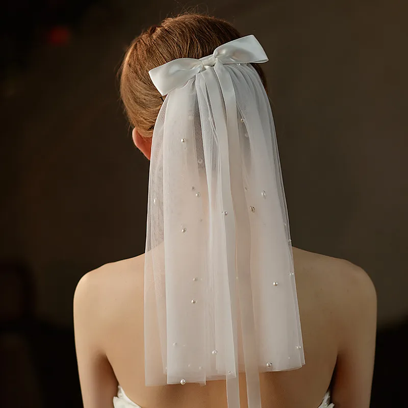 Women Vintage Fashion Short Pearl Bowknot Double Layer Bridal Veil