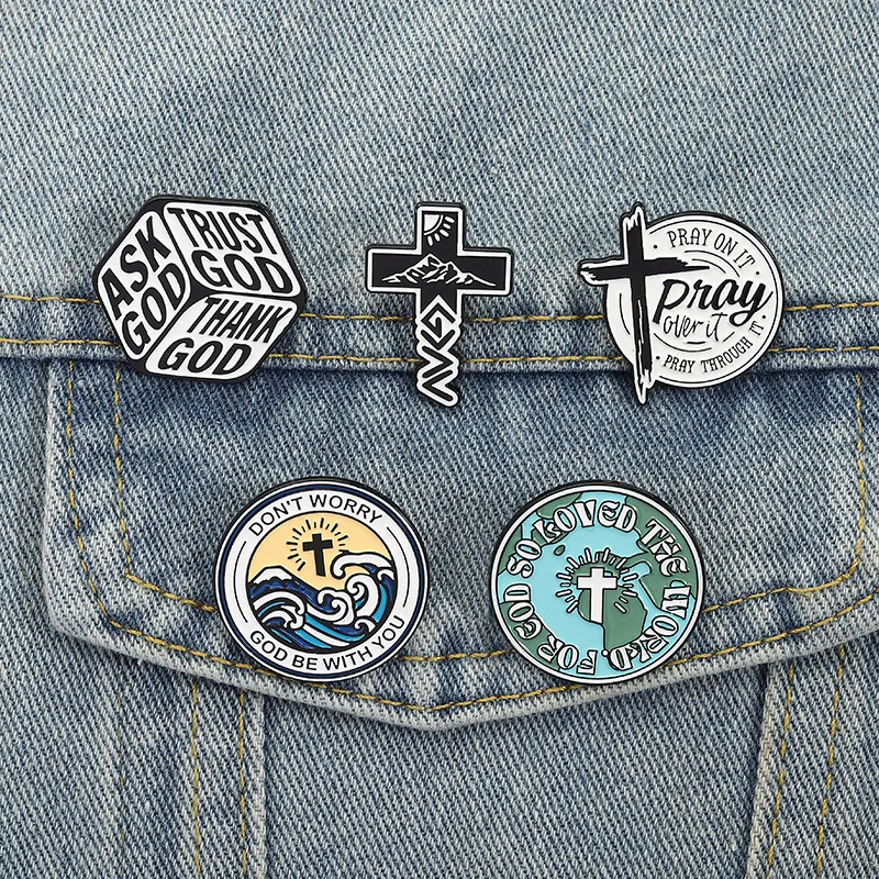 Fashion Creative Cross Dice Prayer Quotations Alloy Brooch