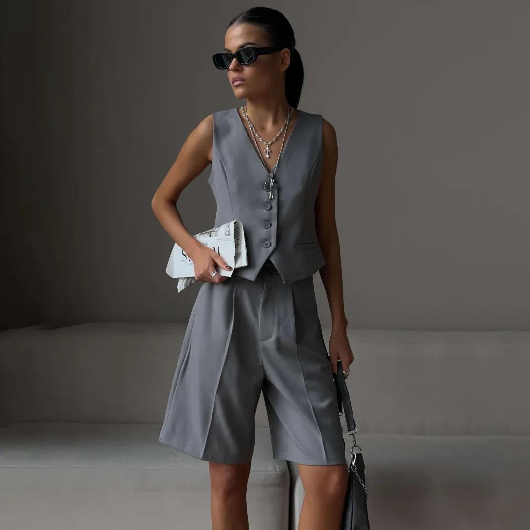 Women Fashion Casual Spring And Summer Workwear Solid Color V-Neck Single-Breasted Vest Loose Shorts Two-Piece Set