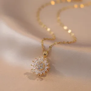 Women Elegant Rhinestone Flower Pendant Necklace Copper Floral