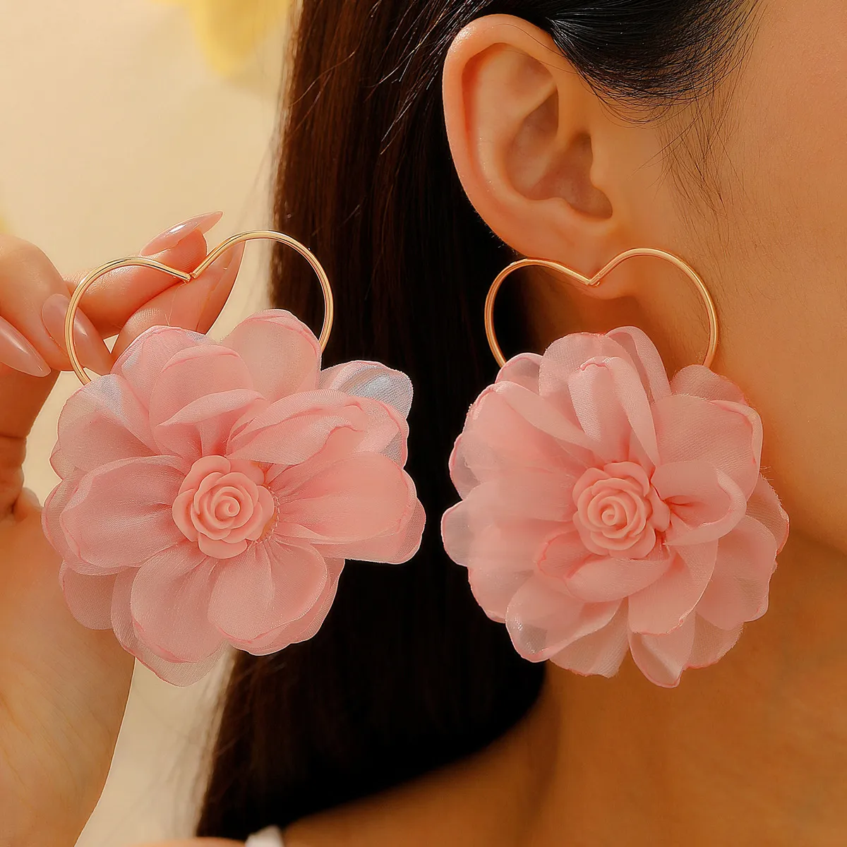Women Fashion Elegant Fabric Yarn Floral Love Drop Earrings