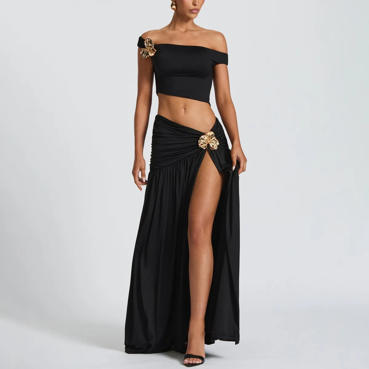 Women Fashion Sexy Summer Solid Color Metal Buckle One-Shoulder Crop Top Split Pleated Maxi Skirt Two-Piece Set