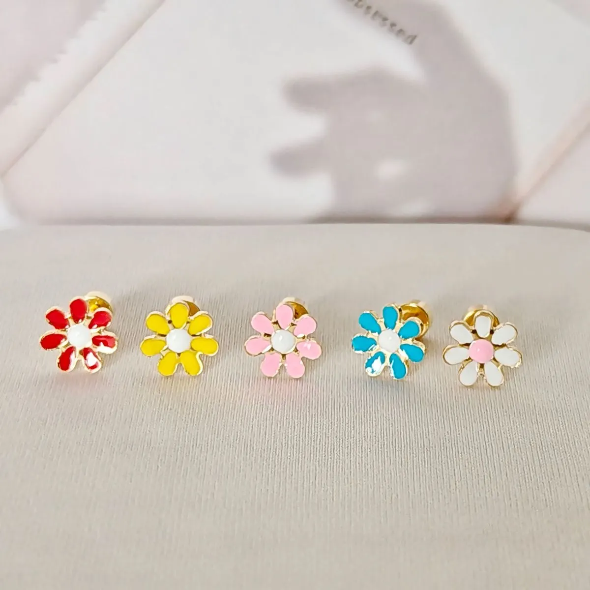Women Fashion Cute 316L Stainless Steel Glue Drop Small Daisy Petal Earrings