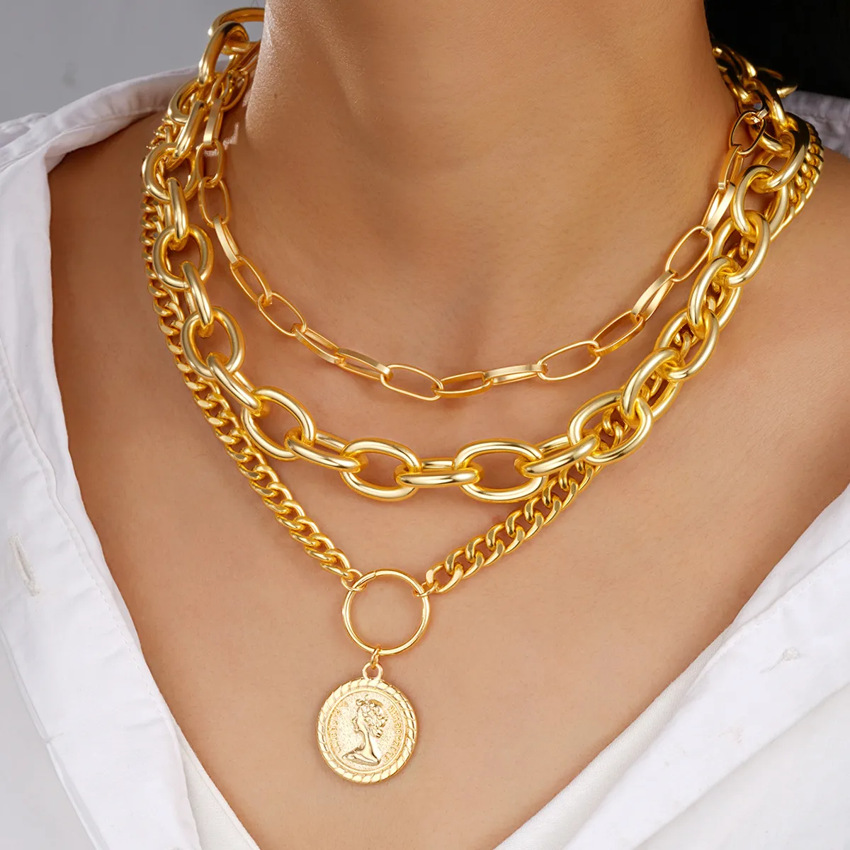 Women Fashion Exaggerated Thick Chain Figure Embossed Necklace Three-Piece Set