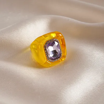Women's Geometric Hexagon Pleated Pattern Resin Zircon Ring