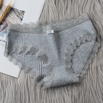 Women Fashion Sexy Solid Color Lace Threaded Mid-Waist Breathable Underwear