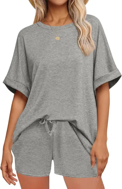 Women Fashion Casual Simple Summer Solid Color Short-Sleeve T-Shirt Loose Shorts Two-Piece Set