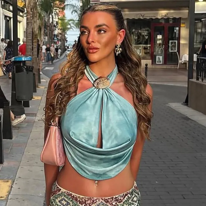 Women Fashion Sexy Summer Shell Metal Buckle Halter-Neck Lace-Up Backless Crop Top