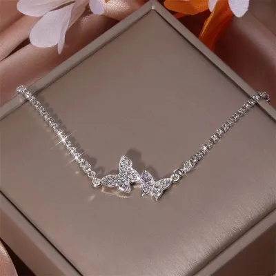 Women Fashion Rhinestone Butterfly Bracelet Simple Alloy