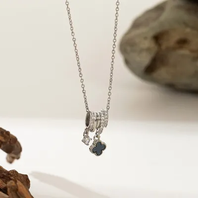 Women Fashion Black Zircon Four-Leaf Clover Pendant Necklace Copper Chain