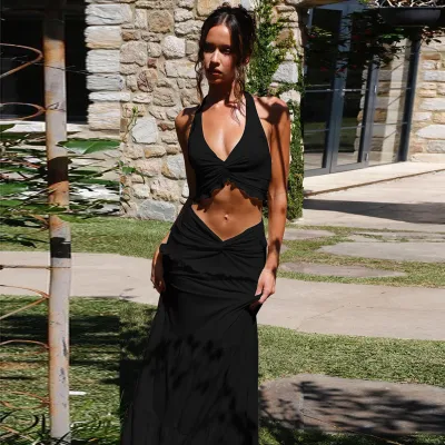 Women Fashion Sexy Summer Solid Color Pleated Halter-Neck Crop Top Maxi Skirt Two-Piece Set