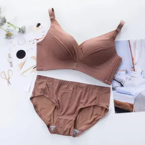 Women Fashion Simple Basic Solid Color No Steel Ring Adjustable Bra Underwear Set