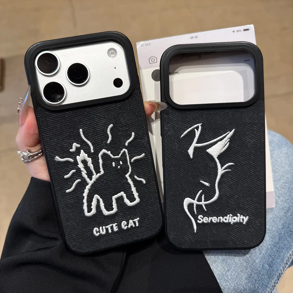 Fashion Embroidery Cat PC Protective Case for iPhone