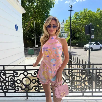 Women Fashion Sexy Ethnic Style Printed Halter-Neck Backless Top Loose Shorts Two-Piece Set