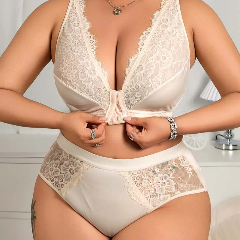 Women Fashion Sexy Plus Size Solid Color Front Buckle Lace Bra Underwear Set