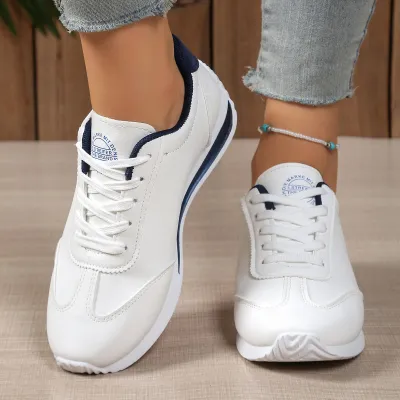 Zapatillas deportivas de mujer de estilo casual, con punta redonda y suela blanda.
