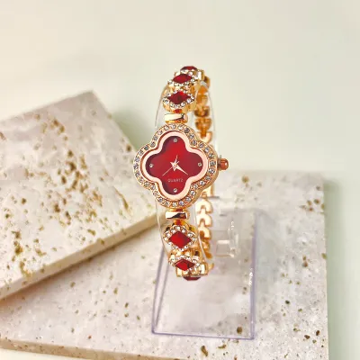 Women's Fashion Four-Leaf Clover Rhinestone Analog Wristwatch