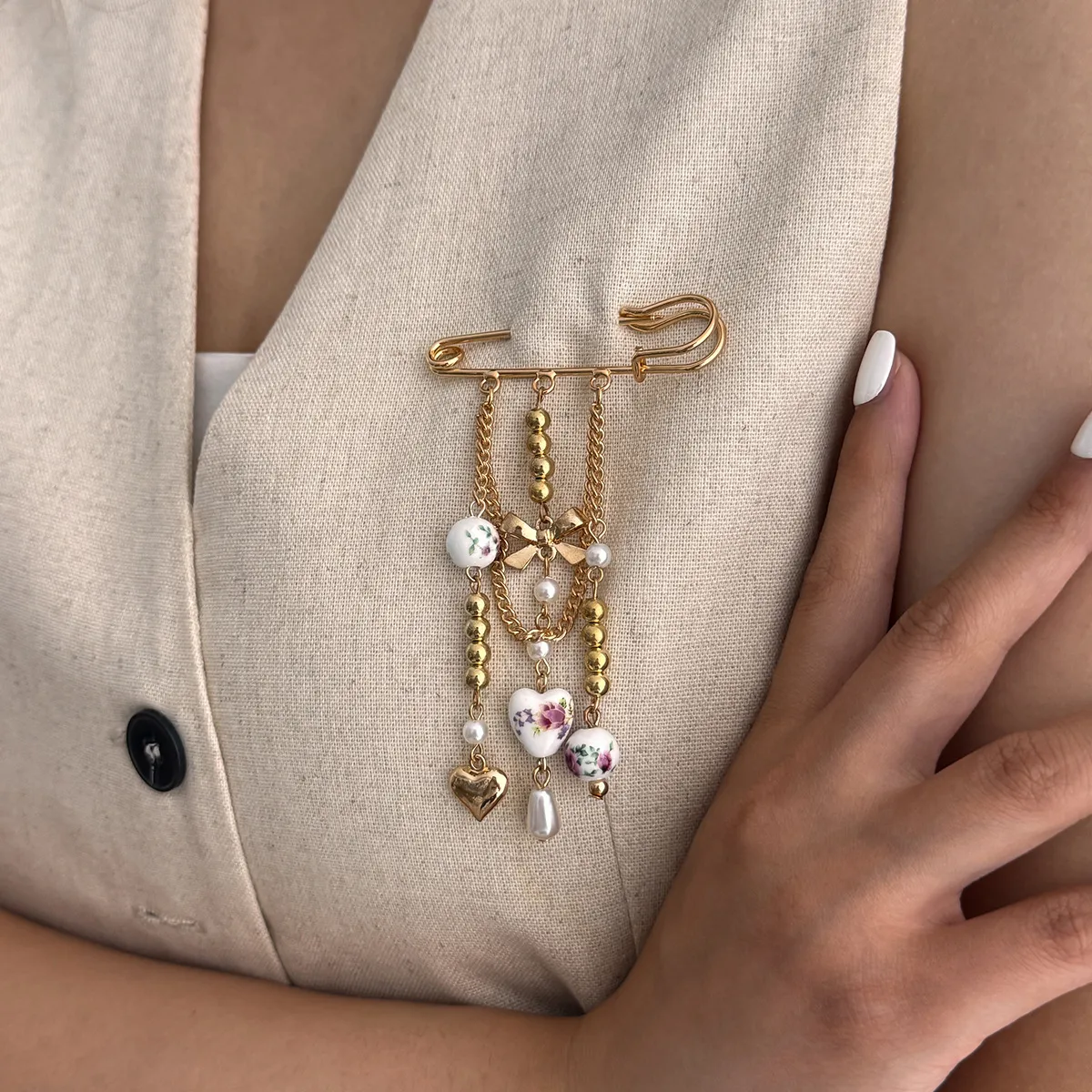 Creative Design Ceramic Heart Pendant Tassel Brooch