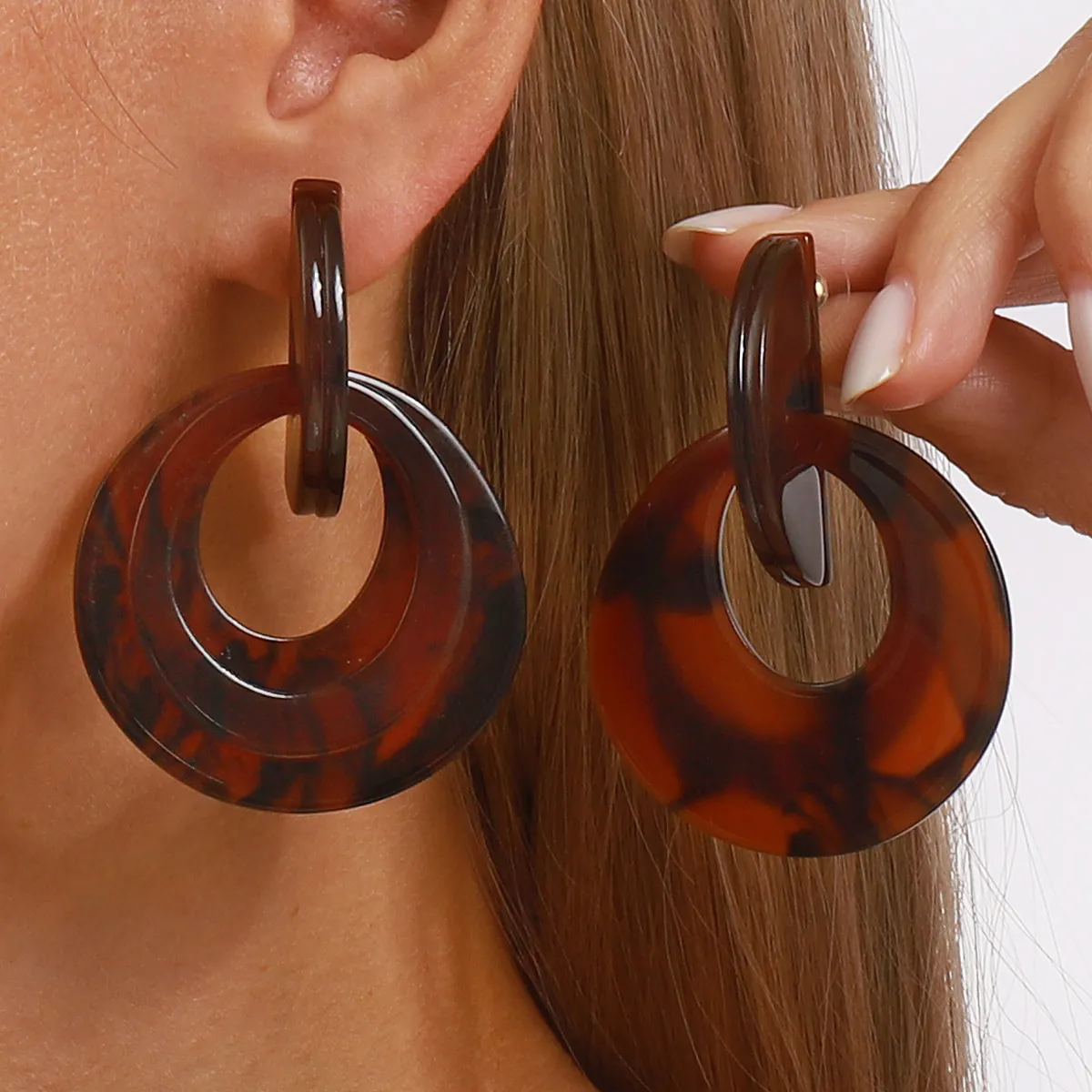 Women Retro Simple Resin Round Earrings