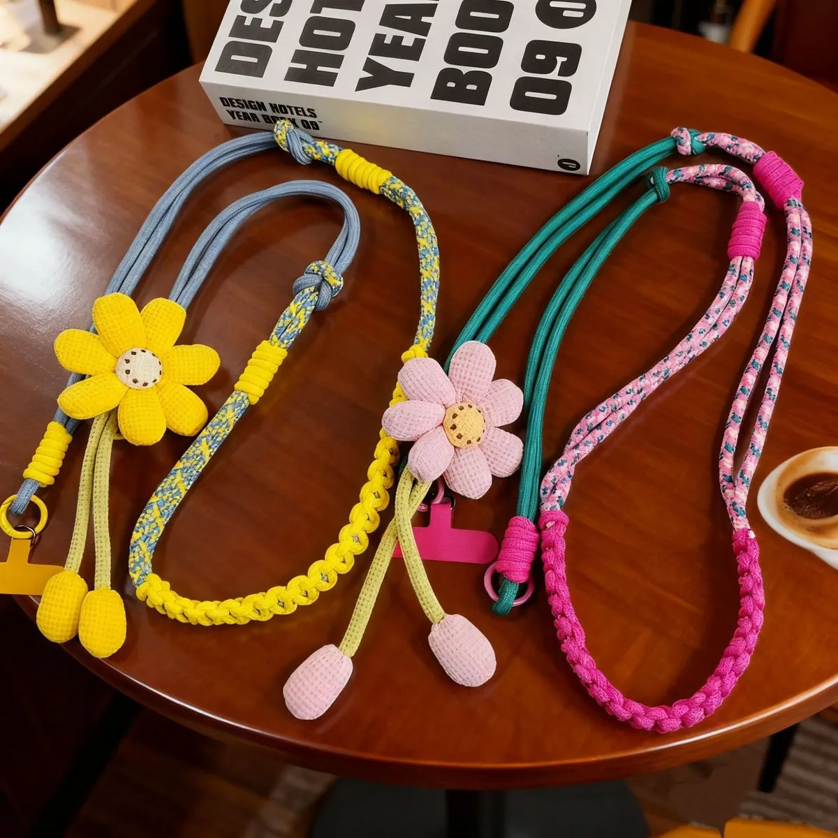 Fashion Dopamine Floral Mobile Phone Lanyard Woven Strap Bag Accessories