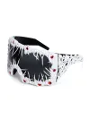 Black Frame Gray Sheet White Gum Red Eye