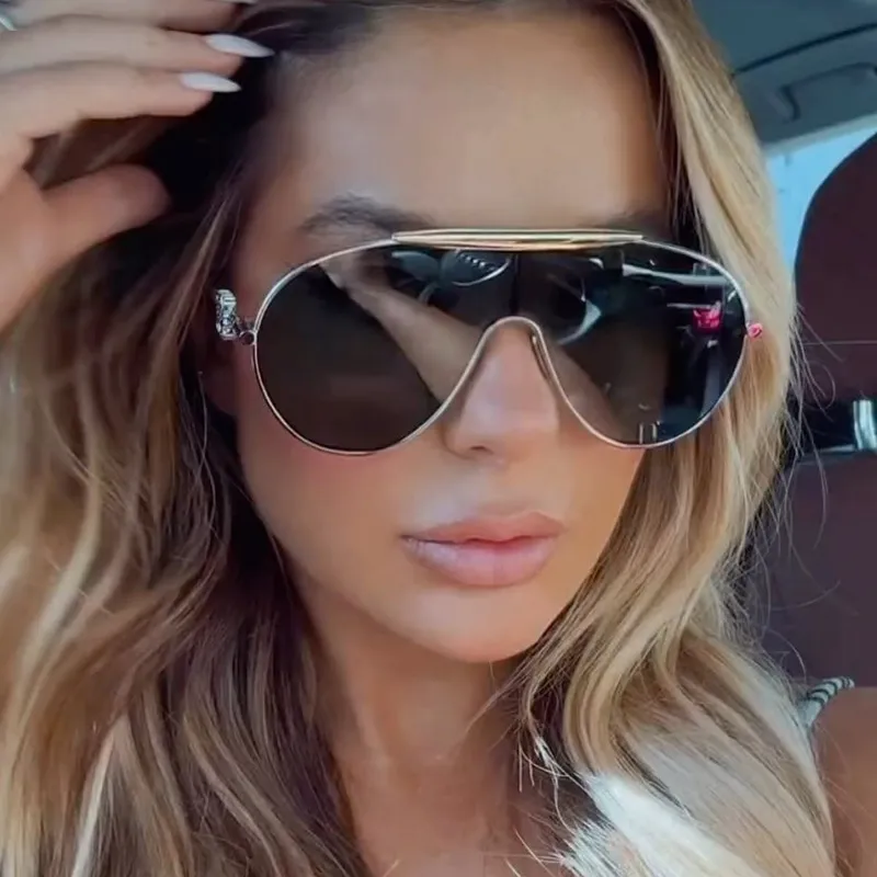 Women's Fashion Metal One-Piece Sunglasses with Resin Lens