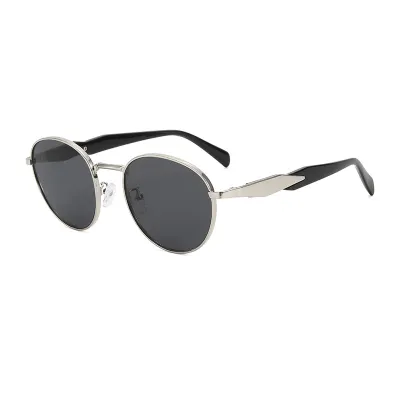 Women Fashion Round Metal Frame UV Protection Sunglasses