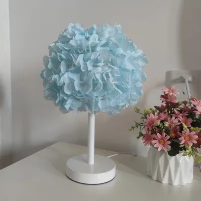 Fashion Solid Color Folding Flower Fabric Bedroom Bedside Lamp Ce Certified Modern Minimalist Metal