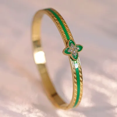 Women Fashion Electroplated Drip Glue Rhinestone Four-Leaf Clover Titanium Steel Bracelet