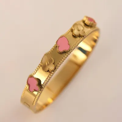Women's Simple Four-Leaf Clover Electroplated Titanium Steel Bracelet