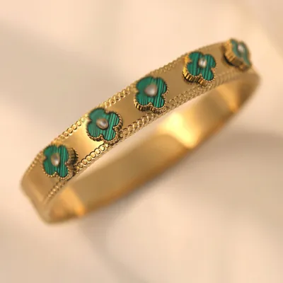 Women's Simple Four-Leaf Clover Electroplated Titanium Steel Bracelet