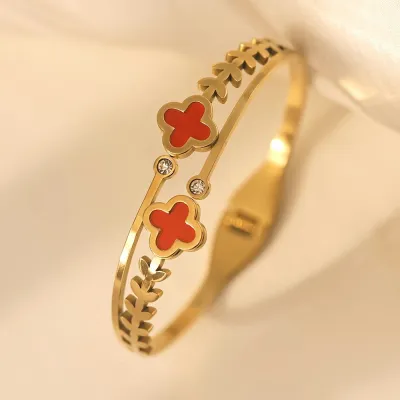 Women Fashion Electroplated Four-Leaf Clover Non-Fading Stainless Steel Bracelet